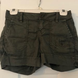 Anthropologie Level 99 Shorts 26